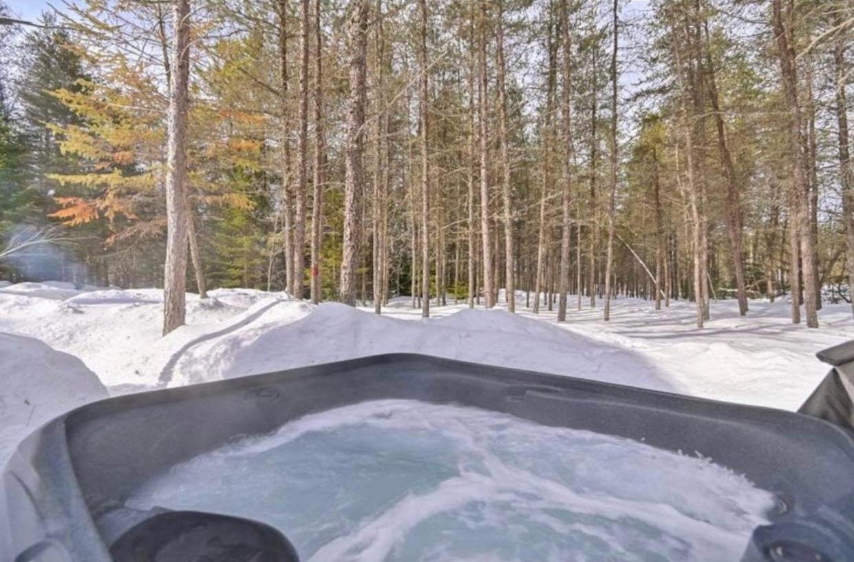 Chalet Alice A Louer Avec Spa Mauricie Saint-Alexis-des-Monts Zewnętrze zdjęcie